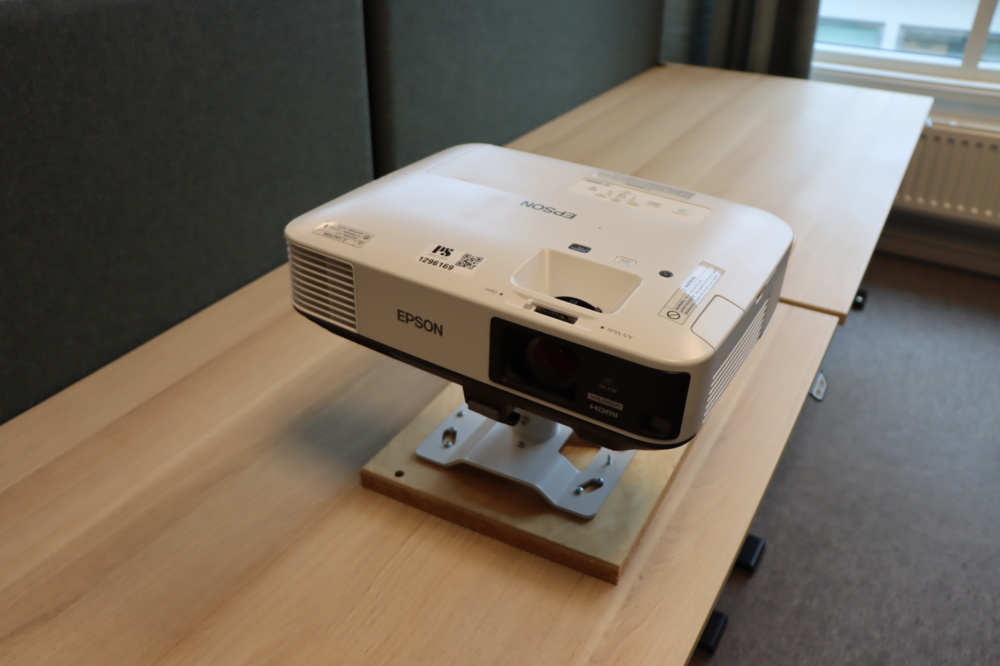1296169-1 Projektor Epson EB-1980WU