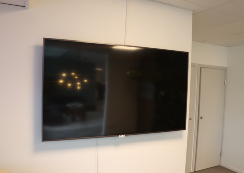TV Samsung 65 tum QB65H