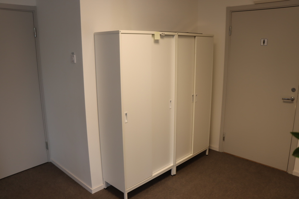 1296177-1 2 st förvaringsskåp