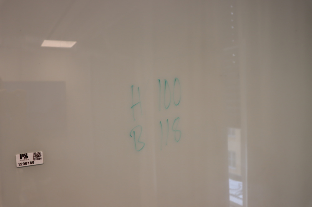 1296189-2 Whiteboard glas 118x100