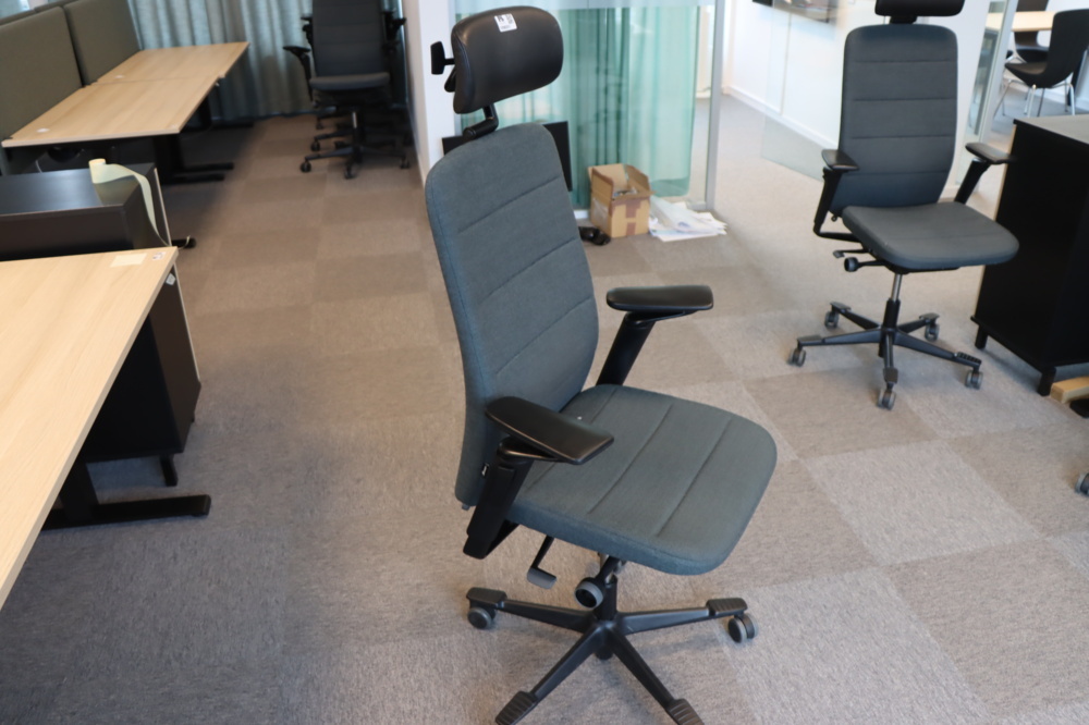 1296201-1 Kontorsstol Kinnarps Capella