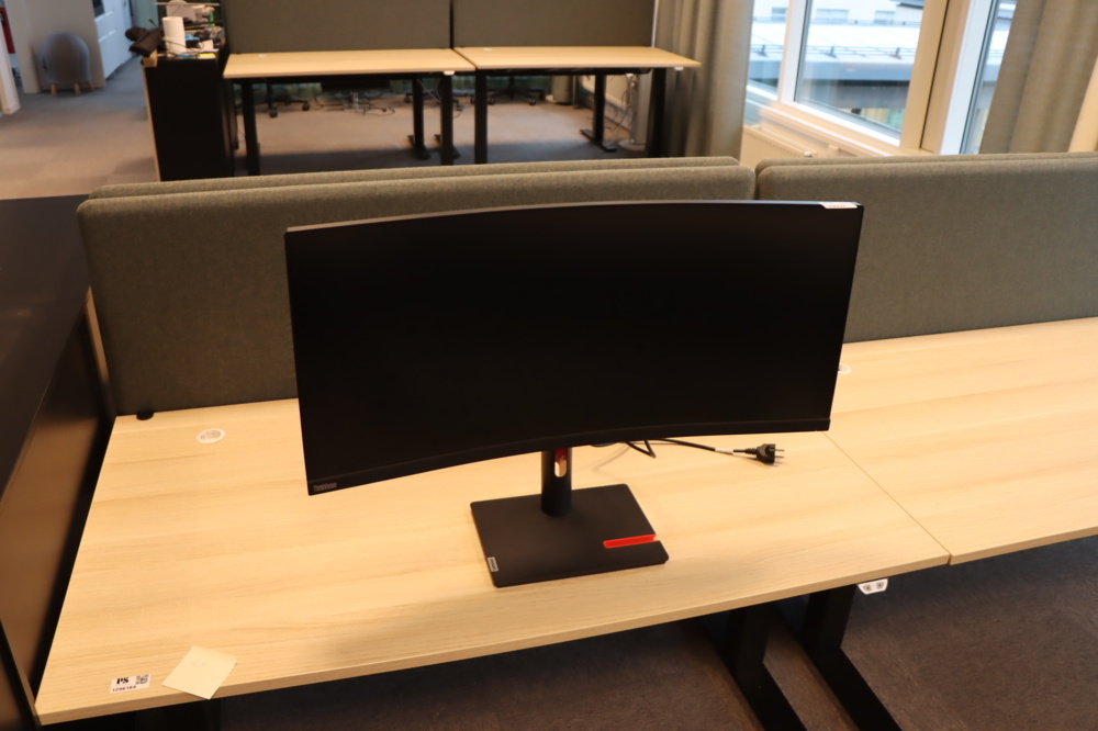 1296222-2 Skärm curved 34 tum Lenovo ThinkVision 64AEGAR1WW