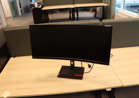 Skärm curved 34 tum Lenovo ThinkVision 64AEGAR1WW