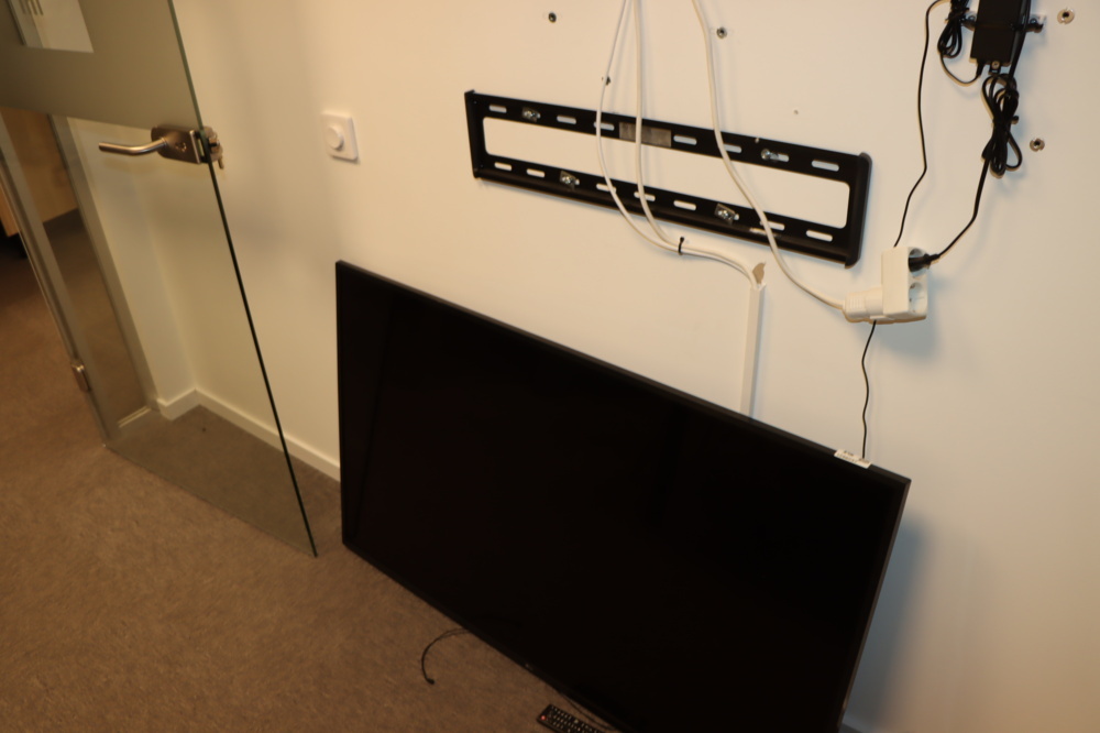 1296237-2 TV 55 tum LG 55UL3G-B