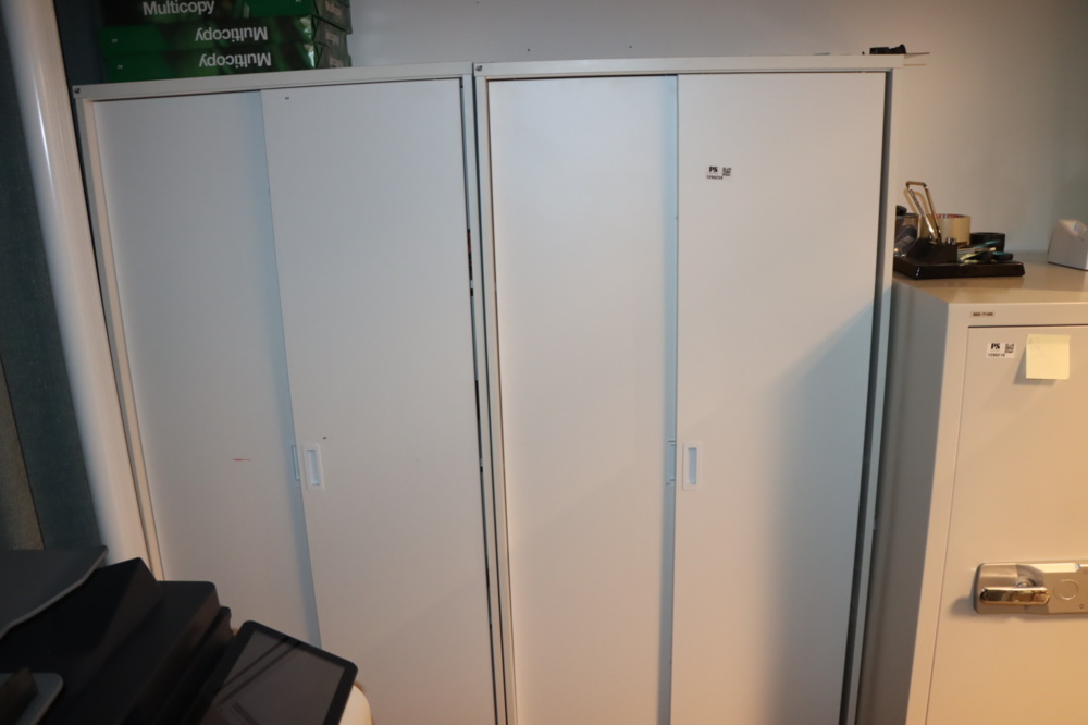 1296239-1 2 st förvaringsskåp