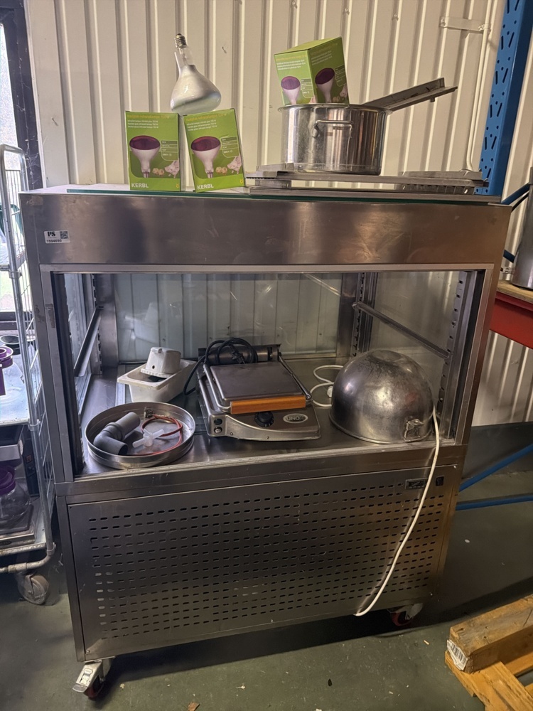 1594690-1 Displaymonter på hjul med klämgrill - Unox