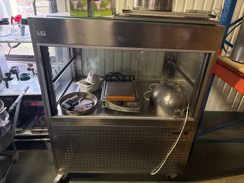1594690-2 Displaymonter på hjul med klämgrill - Unox