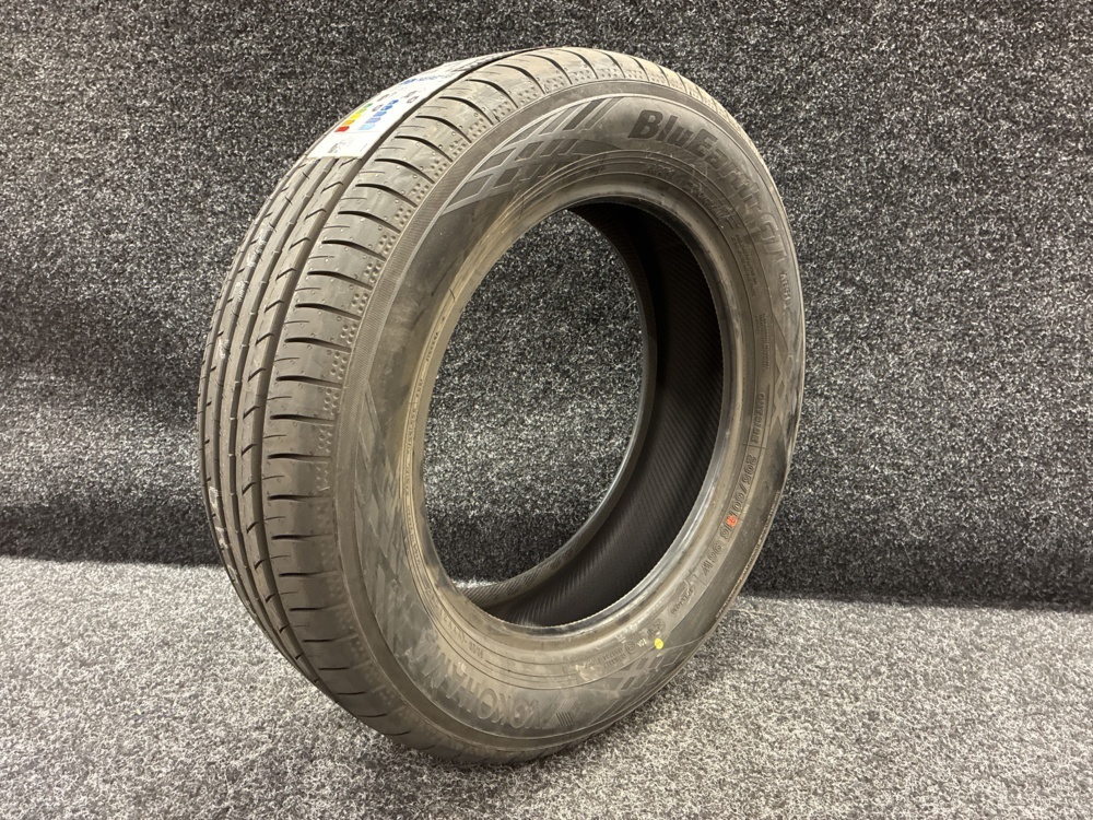 1597142-1 1 pc Summer tire Yokohama BluEarth-GT 205/60R16 96W