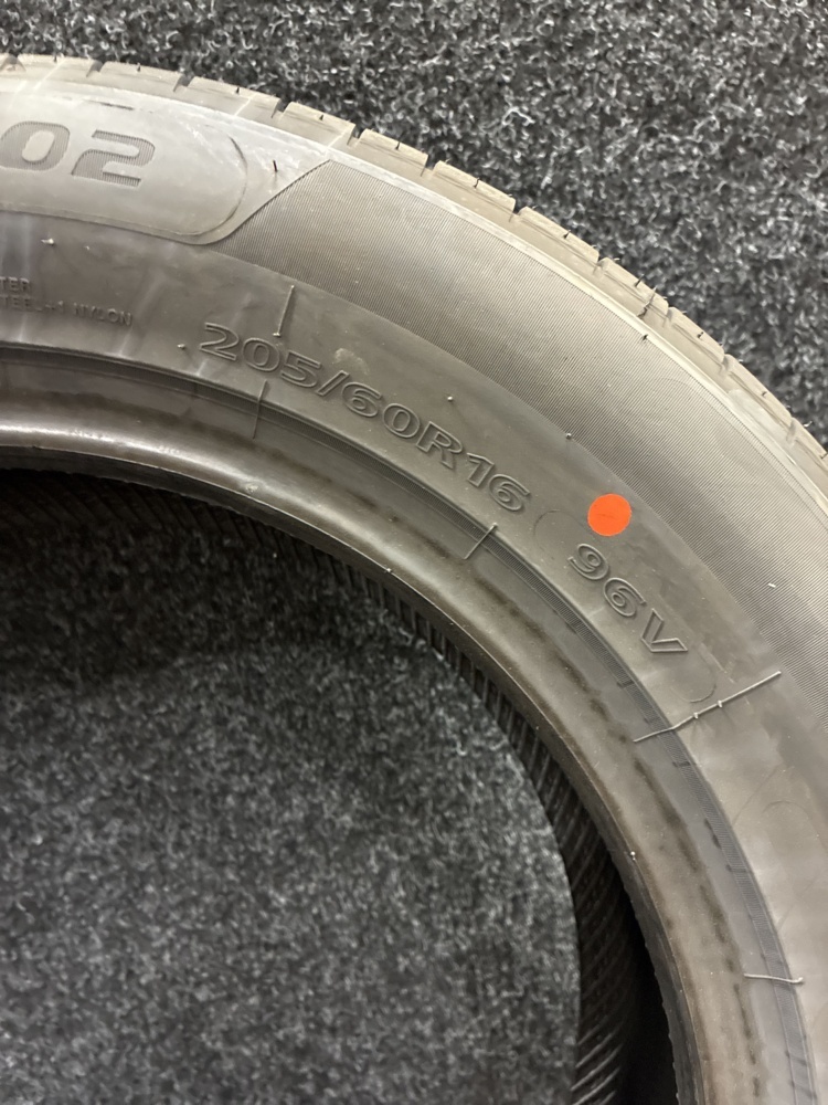 1597147-2 1 pc Summer tire Roadhog 205/60R16 96V XL