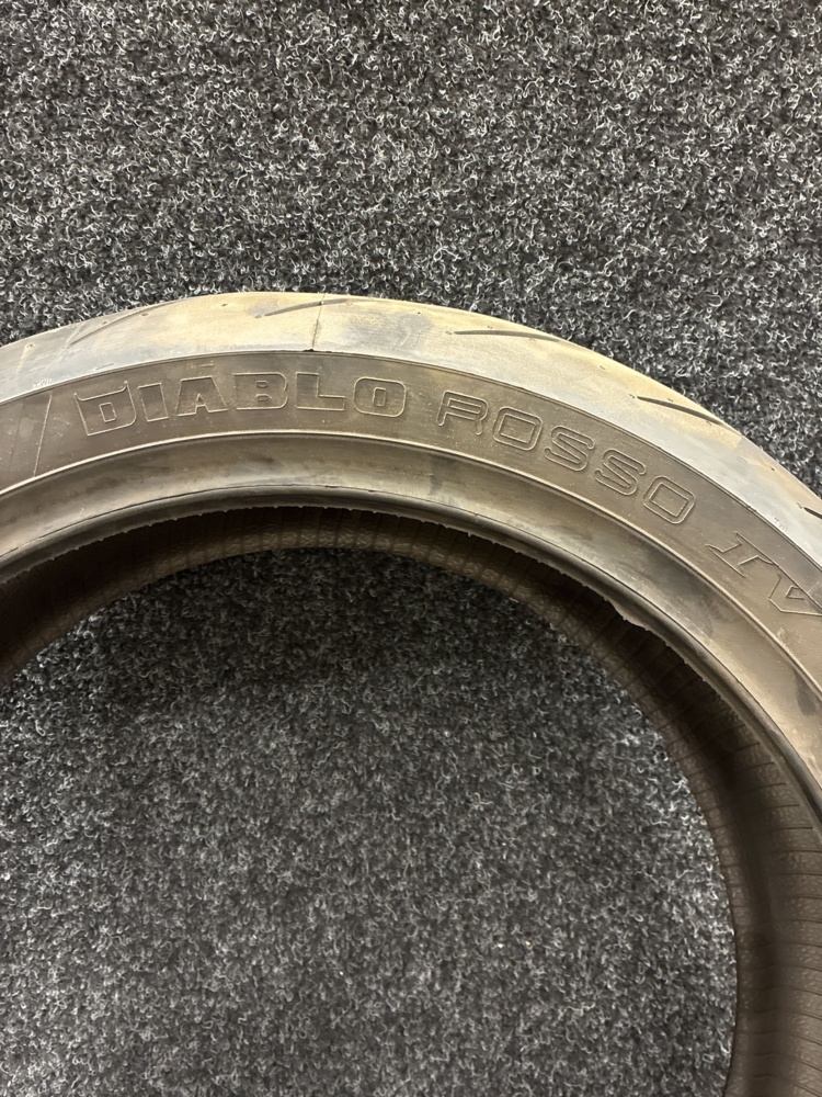 1597148-2 1 pc MC tire Pirelli Diablo Rosso IV 180/55 ZR 17