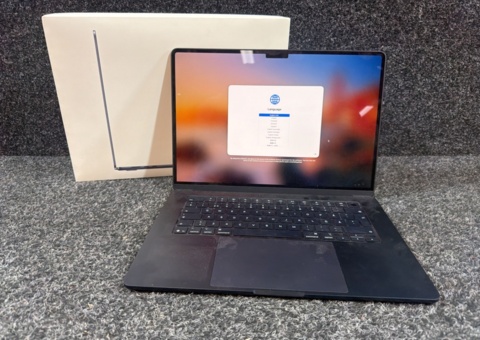 Bärbar dator med tillbehör - Apple MacBook Air 15" M4 -2025