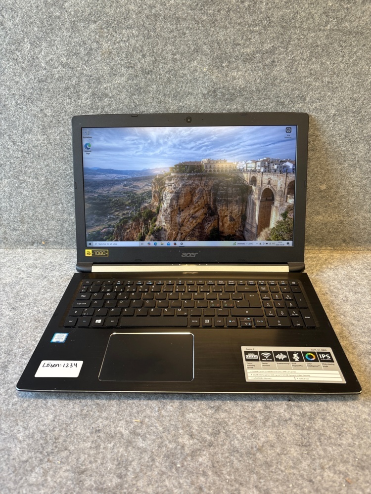 1529563-1 Laptop - Acer Aspire 5 A515-51