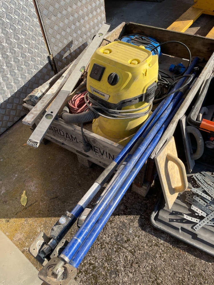 1593492-2 Tools etc.