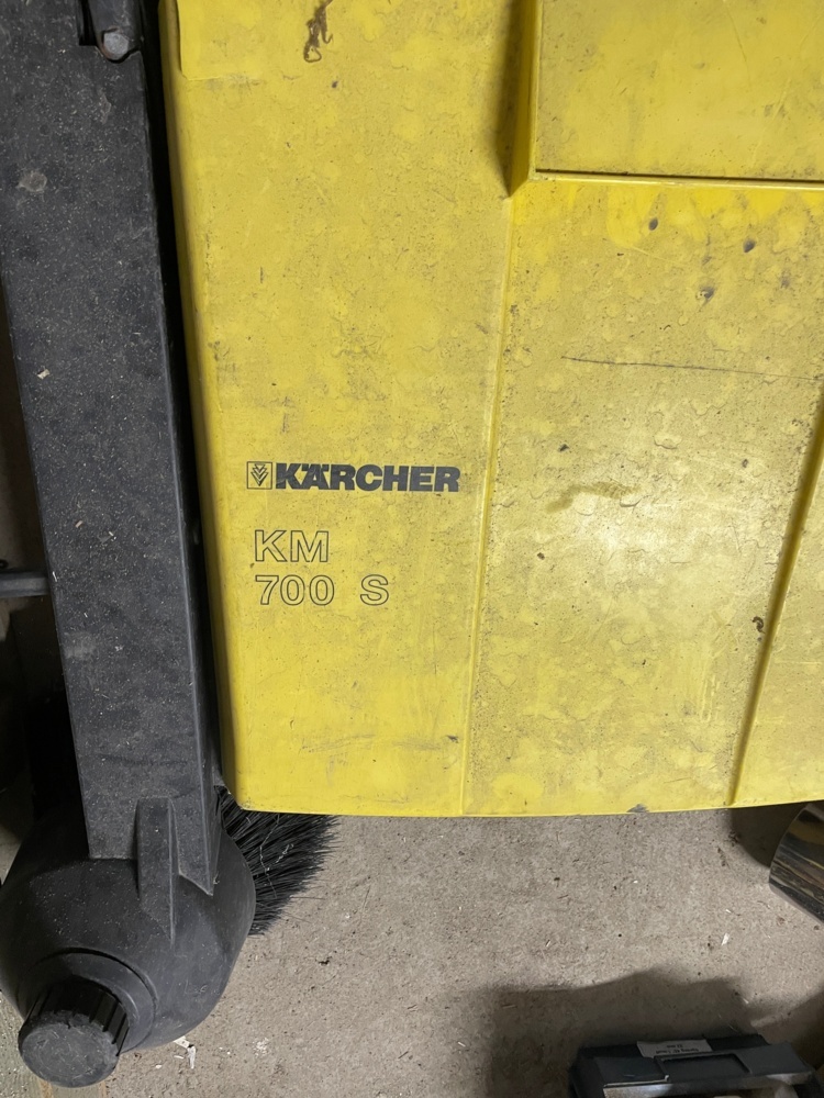 1593481-2 Sweeper Kärcher KM 700S