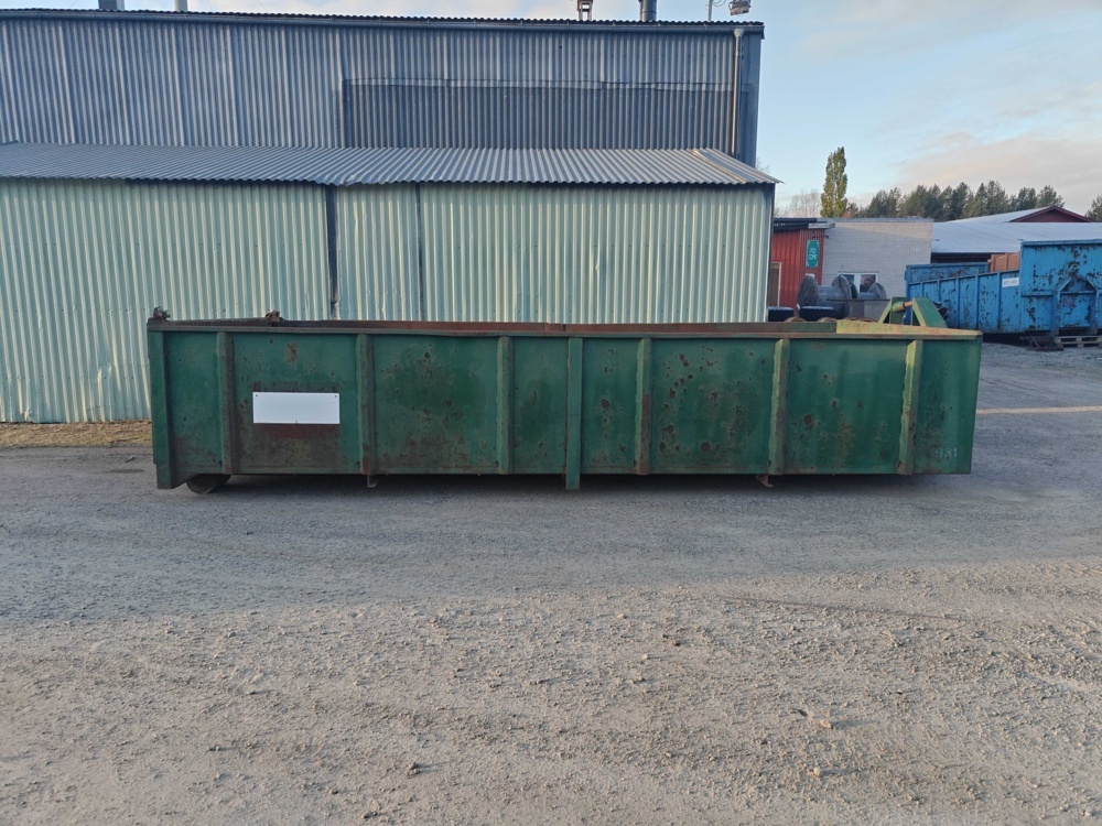 1484595-2 Swap body 22m2 with opening side