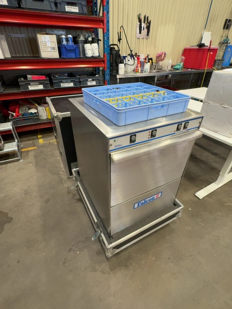 1536124-2 Undercounter dishwasher with Transport case - Falcon D18 e