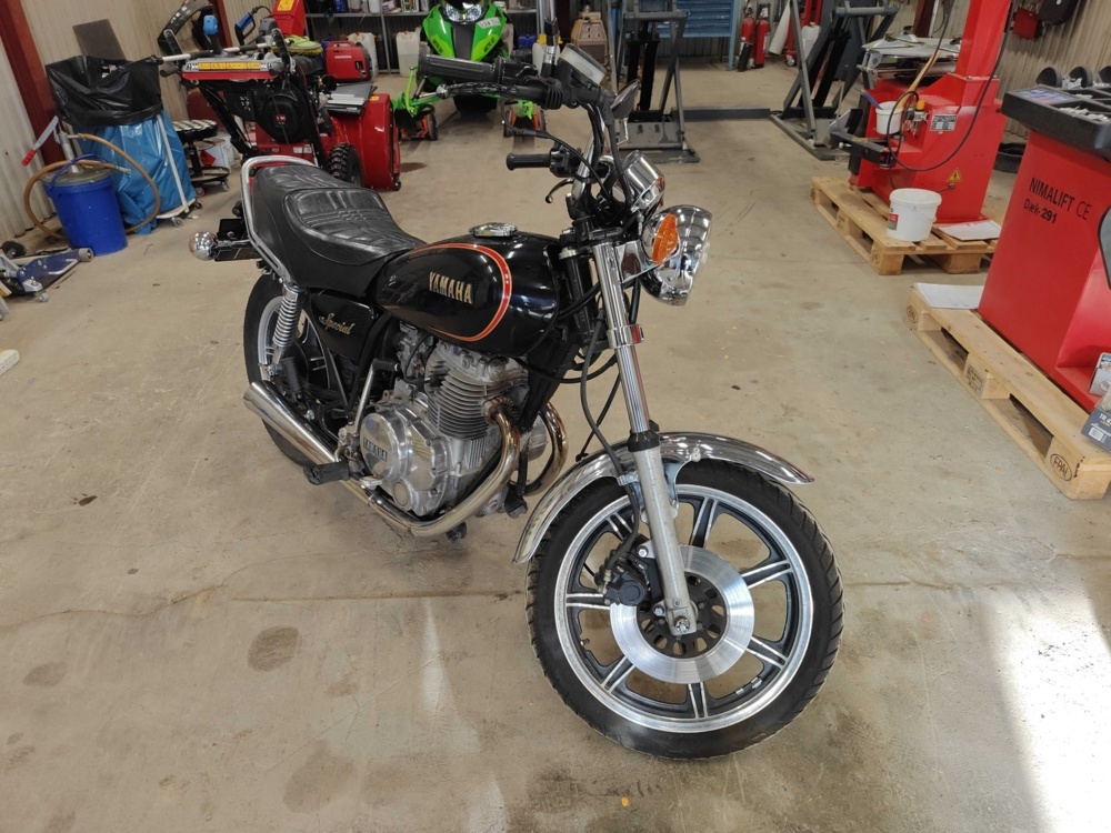 1484603-1 Motorcycle Yamaha XS 400 SE 4G5 -1982