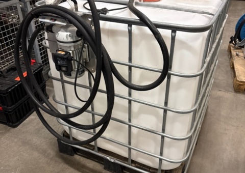 IBC tank with pump and refueling equipment for AdBlue - Piusi