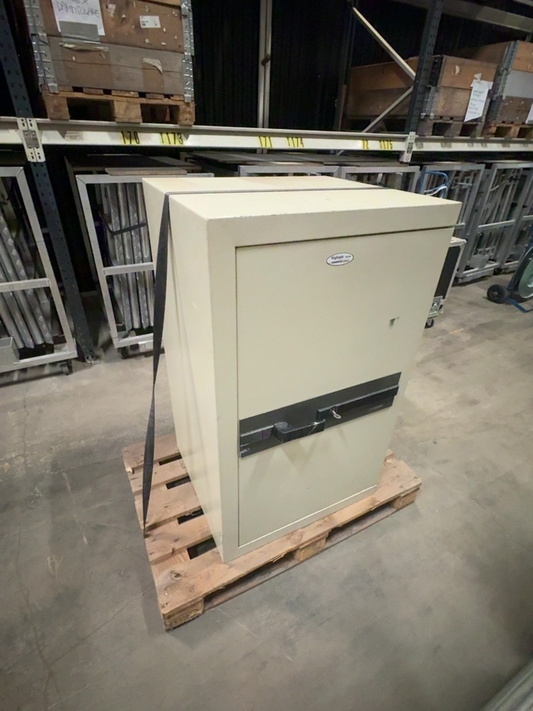 1536135-2 Document cabinet - Hadak Security MOD 815