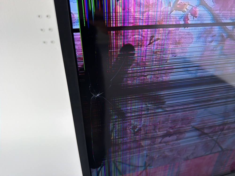 1552396-2 TV 65" with stand and dresser - LG 65UP75006LF (Repair item)