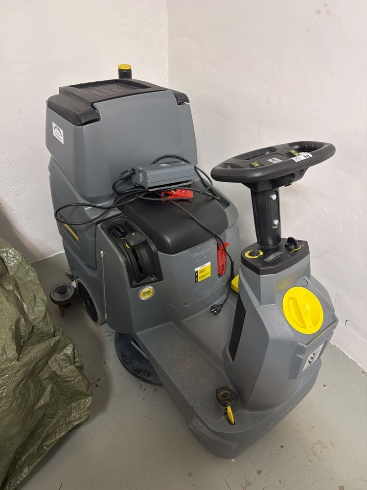 1594698-1 Ride-on scrubber dryer - Kärcher BD 50/70 R Classic