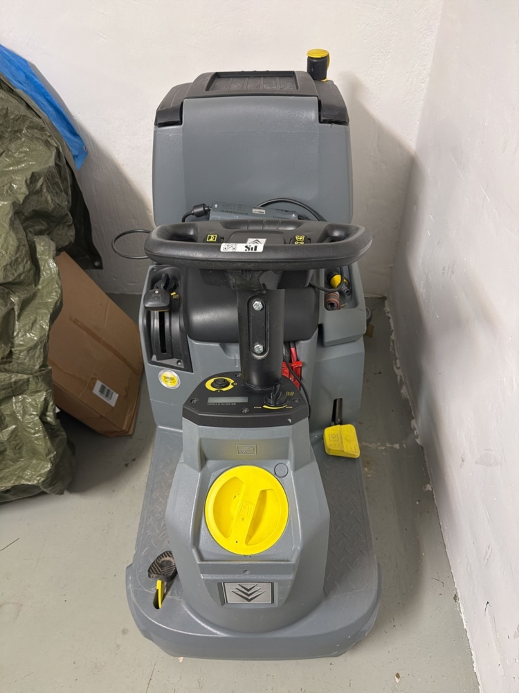 1594698-2 Ride-on scrubber dryer - Kärcher BD 50/70 R Classic