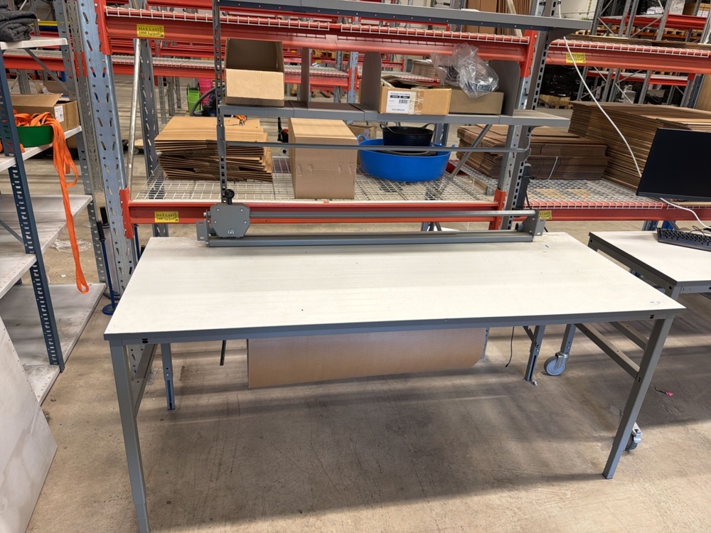 1552399-2 Packing benches 3 pcs