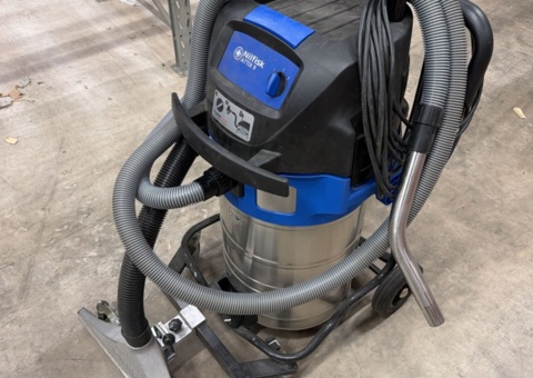 Industrial vacuum cleaner - Nilfisk ATTIX 961-01