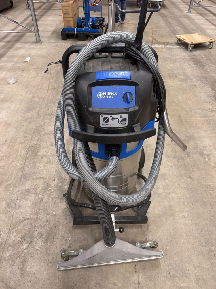 1552406-2 Industrial vacuum cleaner - Nilfisk ATTIX 961-01