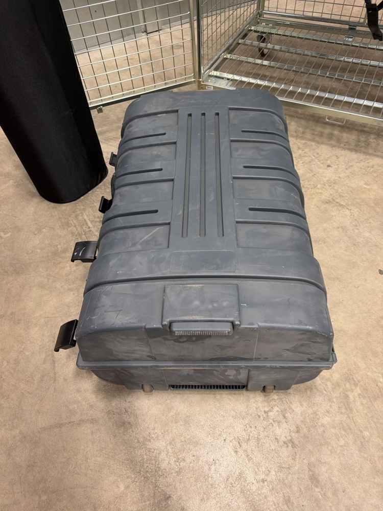 1552414-2 Mässutrustning med transportlåda