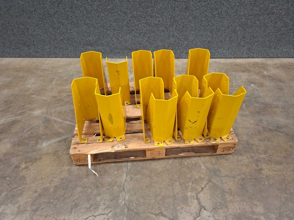 1597185-1 13 pcs. Crash protection / post protection 150mm