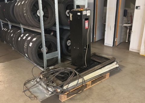 High-lift scissor lift 3500 kg - Consul H410.30 -2021