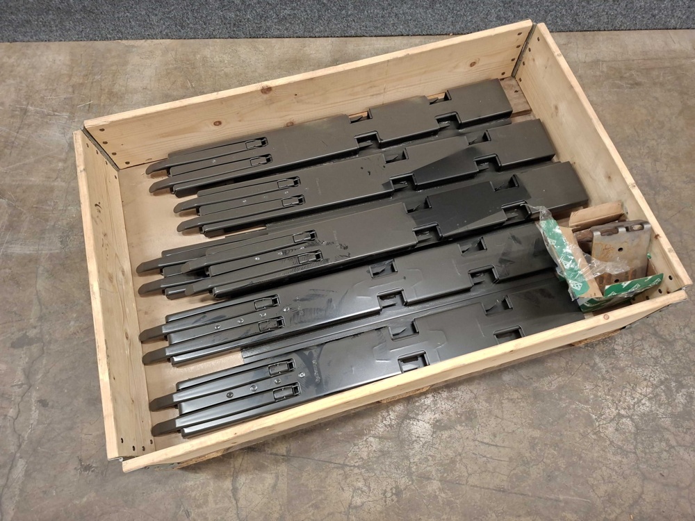 1597207-2 Reservelar till Ford Transit JOAB - sidostolpe och bakstolpe K5-800 i stål