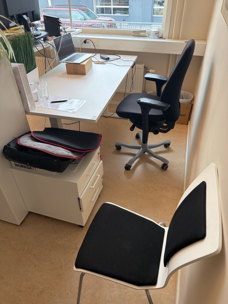 1594726-1 Office workplace with furniture
