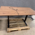 1566463-6 Elektriska skrivbord 2 st med 2 st kontorsstolar