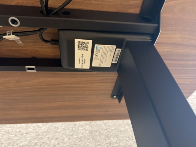 1566463-8 Elektriska skrivbord 2 st med 2 st kontorsstolar