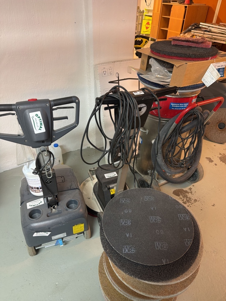 1594702-1 Cleaning machines 3 pcs - Nilfisk, Kärcher and Pullman (Repair item)