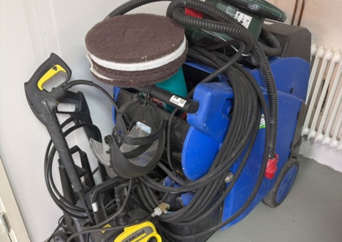 Hot water cleaners and high-pressure cleaners - Nilfisk / Bosch / Kärcher