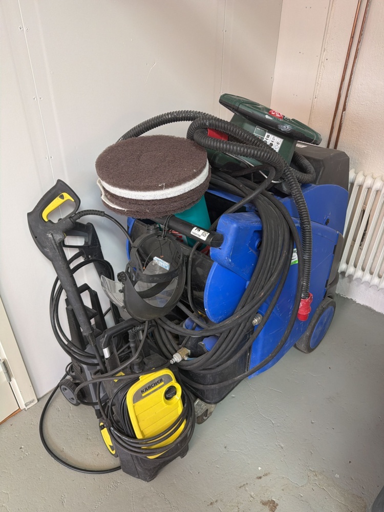1594706-1 Hot water cleaners and high-pressure cleaners - Nilfisk / Bosch / Kärcher