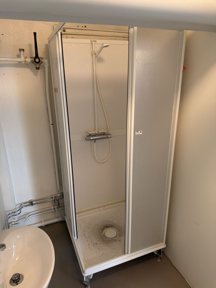 1594707-2 Shower cabin with shower mixer, hand shower and shower walls