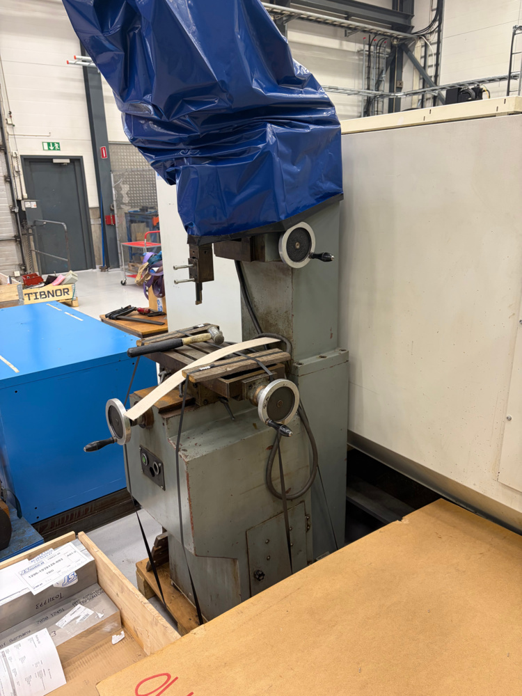 1591968-2 Keyway Machine - Zuzendu