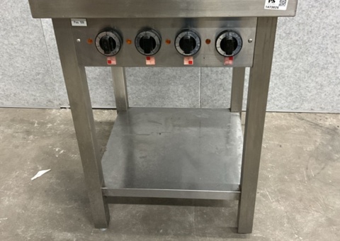 Stove with 4 burners