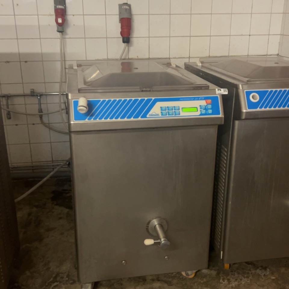 1540077-1 Pasteurizing machine - Carpigiani Pastomaster 120 RTX