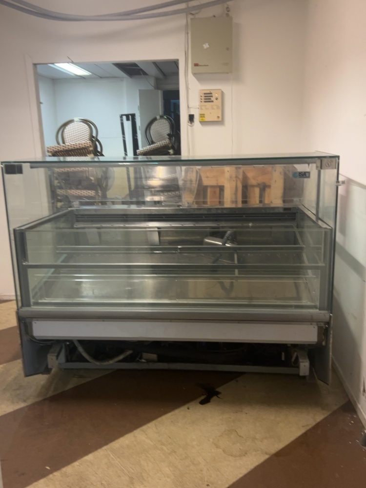 1540080-1 Refrigerated/display counter - ISA