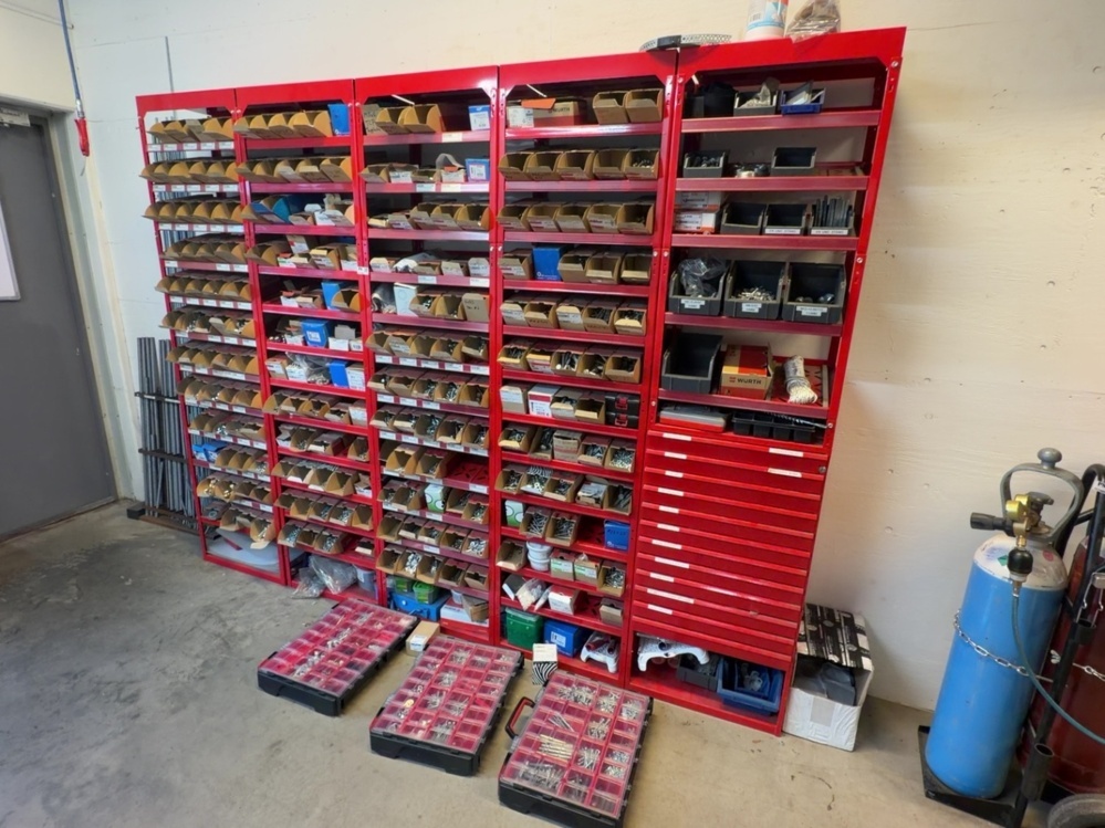 1574866-2 Lot of fasteners and various workshop materials
