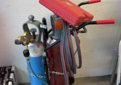 Welding and cutting stand trolley with various accessories