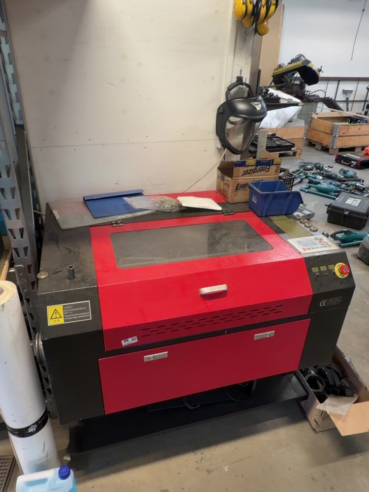 1574875-2 Laser cutter / laser engraving machine