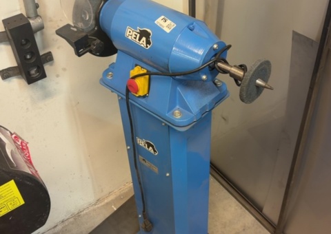 Bench grinder – PELA MD3220I with stand