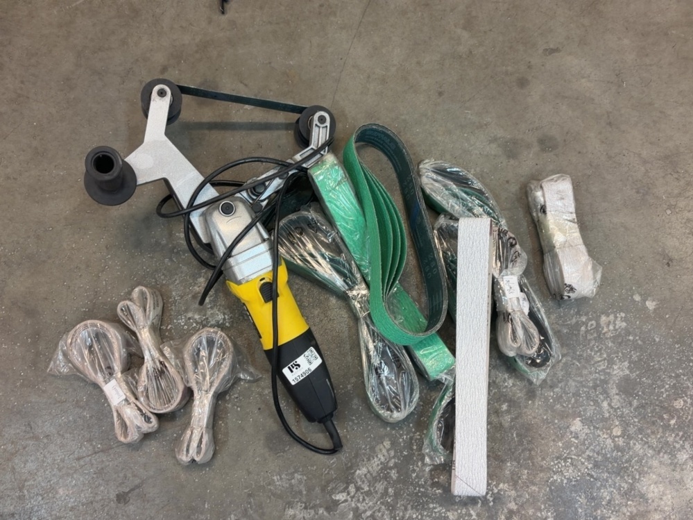 1574906-1 Belt/pipe sander with extra sanding belt – MSWPOL900L