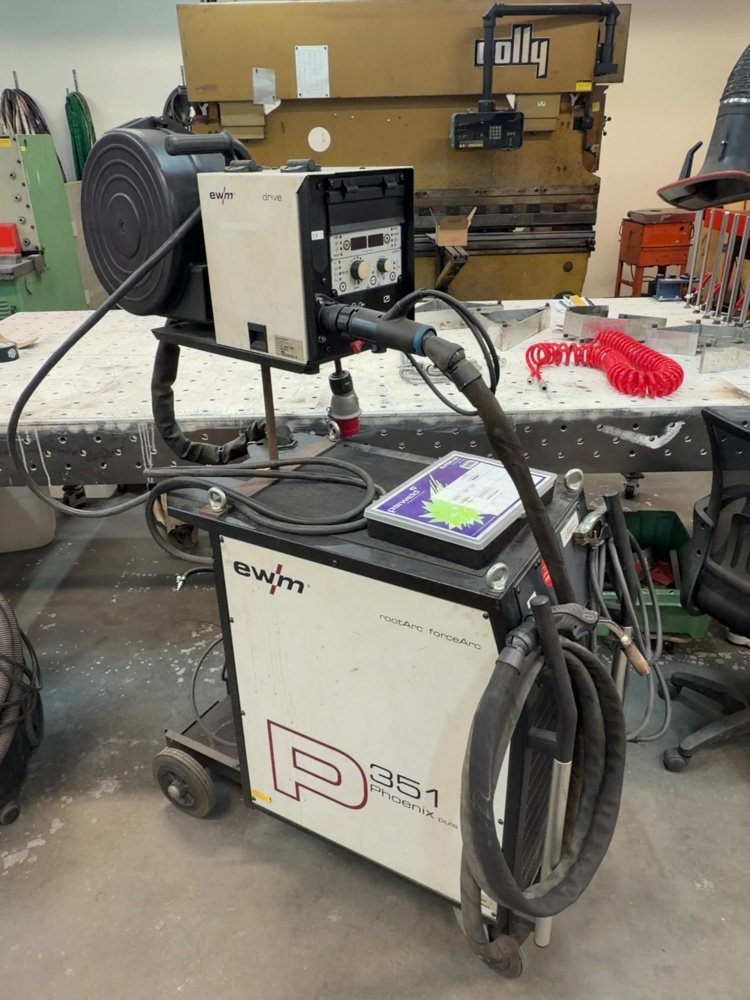 1574913-1 MIG welding – EWM Phoenix 351 Progress Puls DW